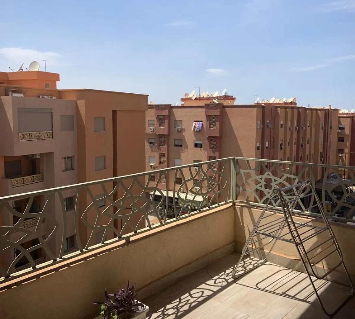 Superbe Appartement En Residence Avec Piscine Marrakesh