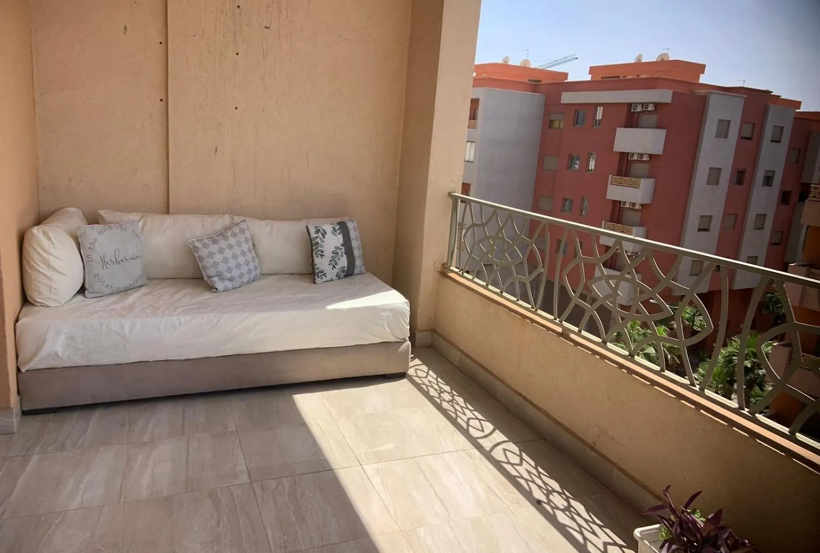 Superbe Appartement En Residence Avec Piscine Marrakesh Apartment